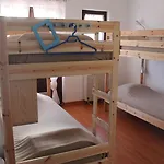 Hostel Chill Hill & Private - Peach Garden Ericeira