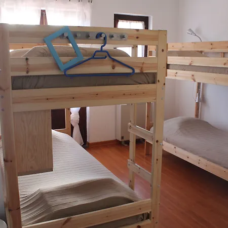 Hostel Chill Hill & Private - Peach Garden Ericeira